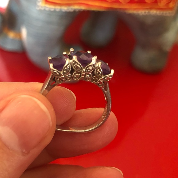 Sterling Silver Amethyst Ring - Picture 3 of 4
